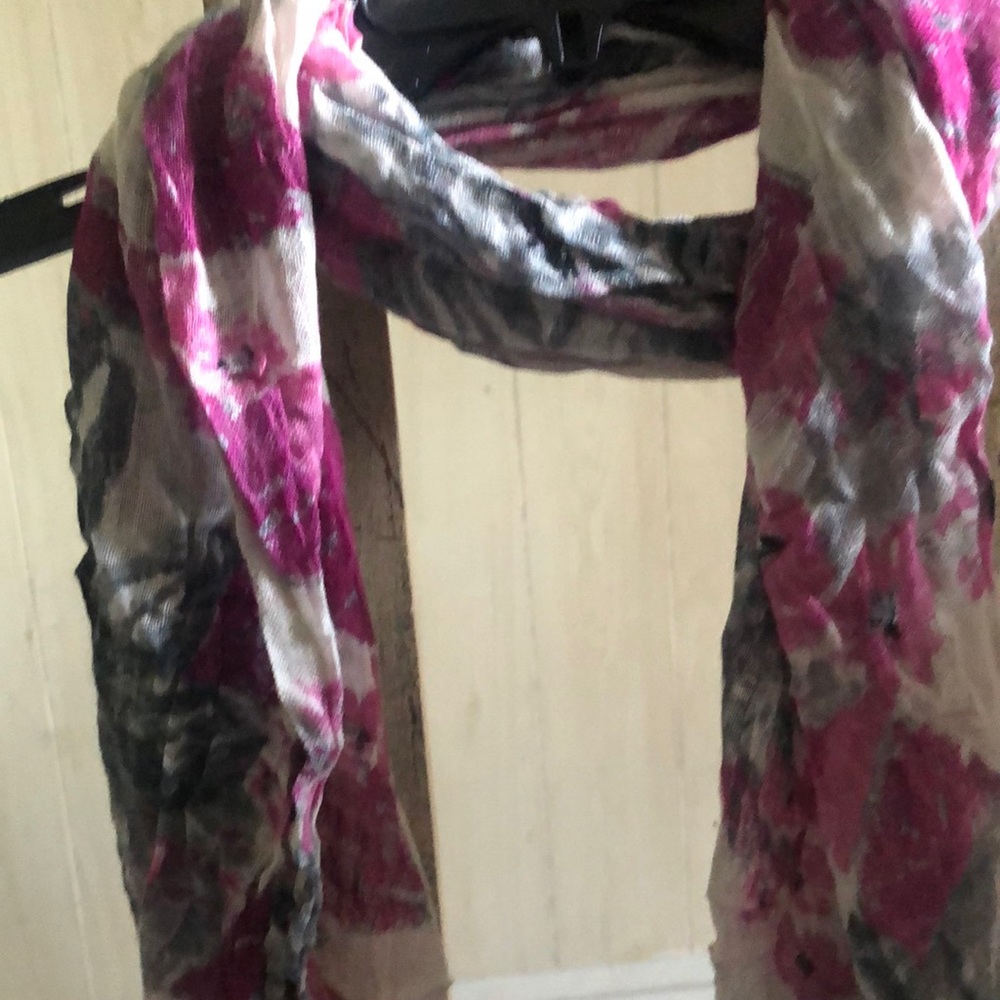 Scarf light weight with fringe pink, gray, and white